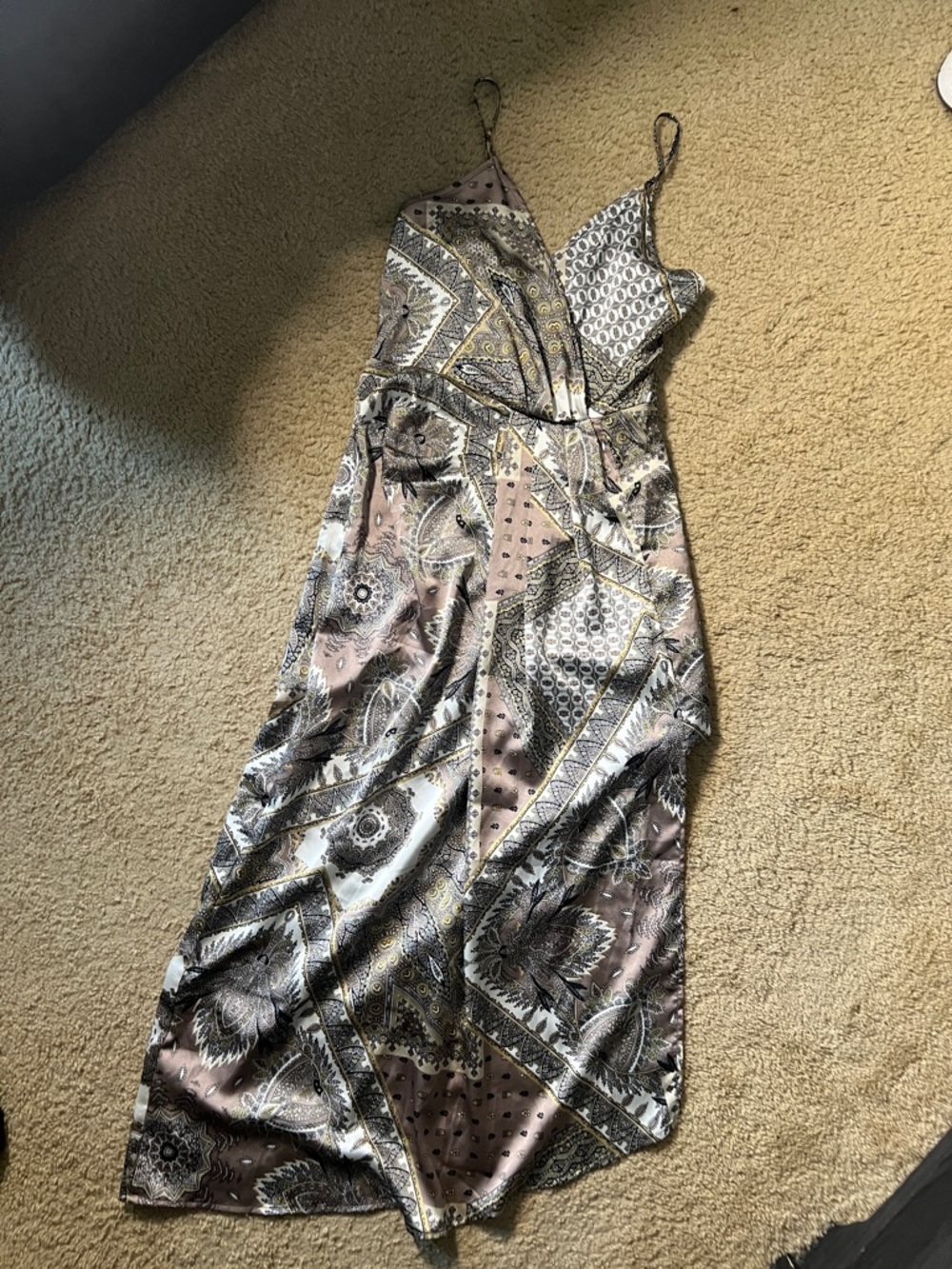 Women’s Paisley Satin Maxi Dress